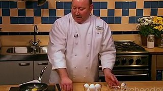 Kitchen Basics - Sunny-side-up Eggs