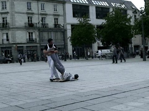 Carton Cie des Sirventès (Rennes)