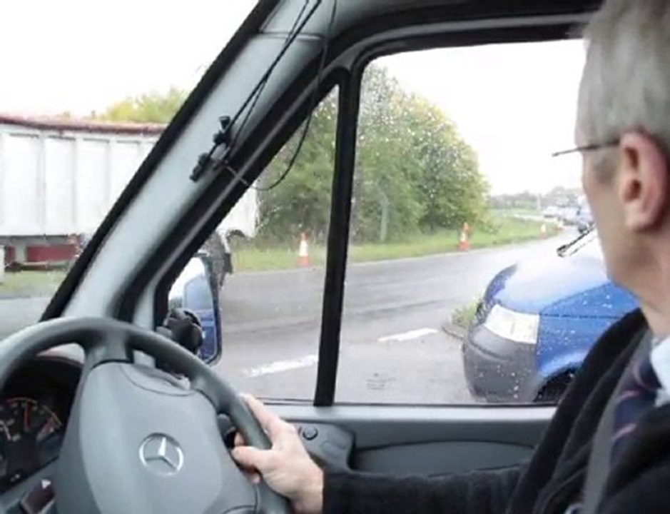 Ladybirds Travel - Coach & Mini Bus Hire in MiltonKeynes