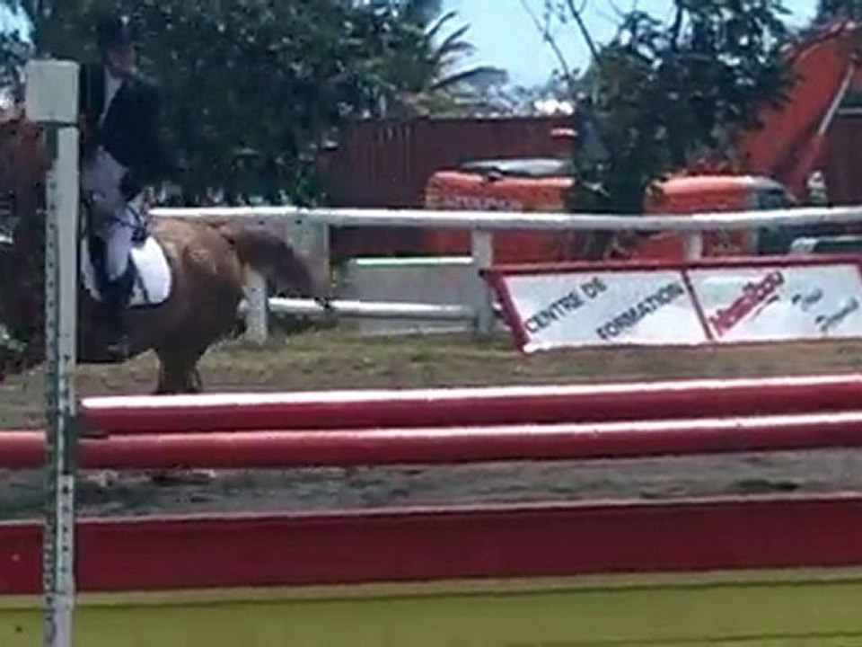 07.11.10-Chpt amateur à Mon Repos-3è tour am.2-CamillePrada