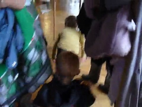 Maxence dans la Galerie des Glaces, 17/10/2010 (3)