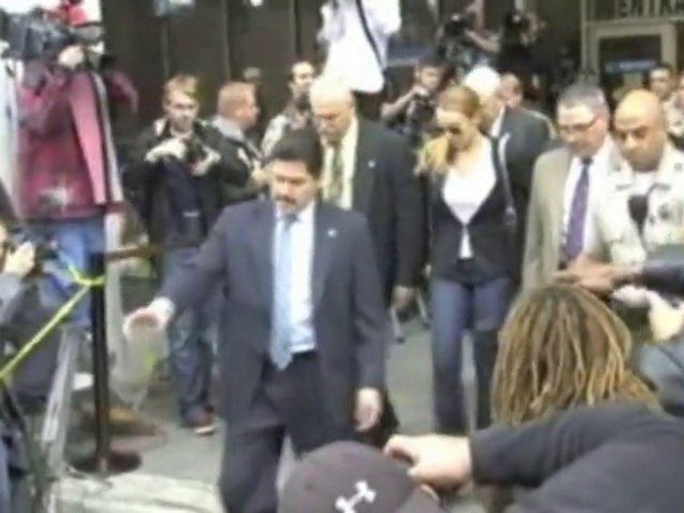 Exklusiv: Dina nennt Lindsay'süchtig'