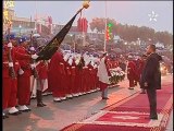 ملك المغرب و النشيد الوطني تحت الامطار