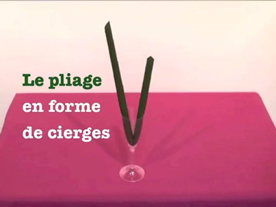 Pliage de serviette en forme de cierges
