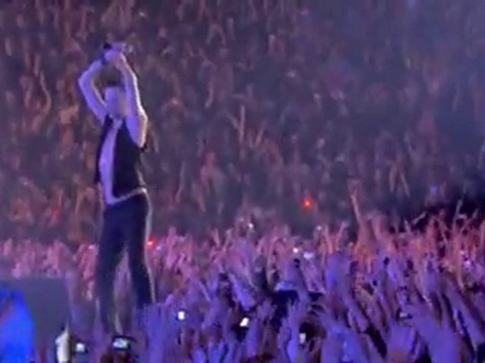 Depeche Mode - Enjoy The Silence (Barcelona) 2009
