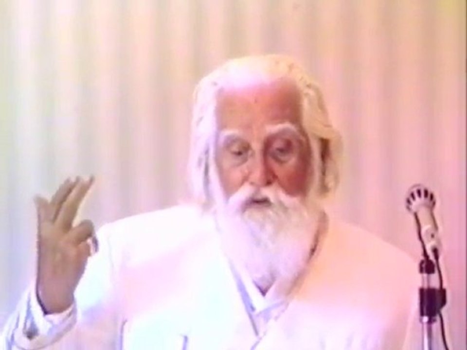 Omraam Mikhaël Aïvanhov : Le son, la musique, les voyelles 4