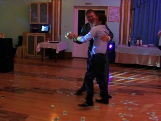 Танец жениха со сведетелем