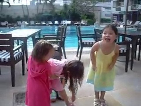 Charlotte, Ella, Olivier, Zoe Nov 2010