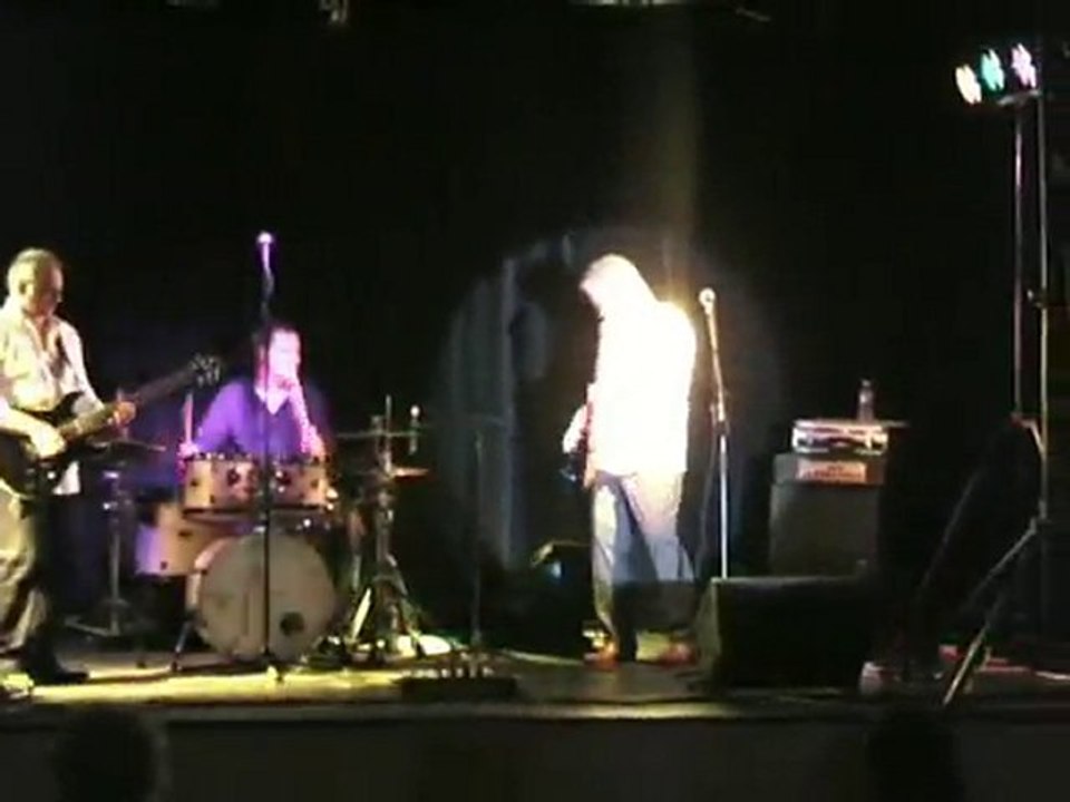 In Memory of Elisabeth Reed (par Mauro Serri Trio)