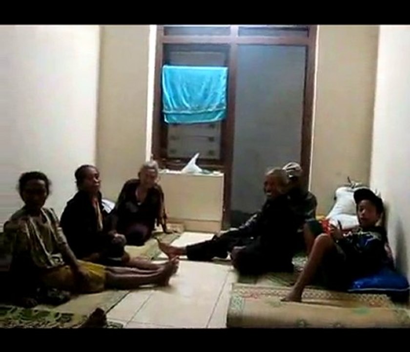 Refugees Who's dinner