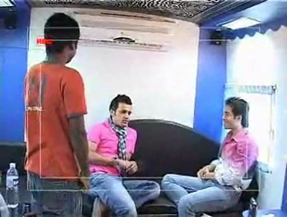 Tusshar Kapoor - April Fools day Fun!