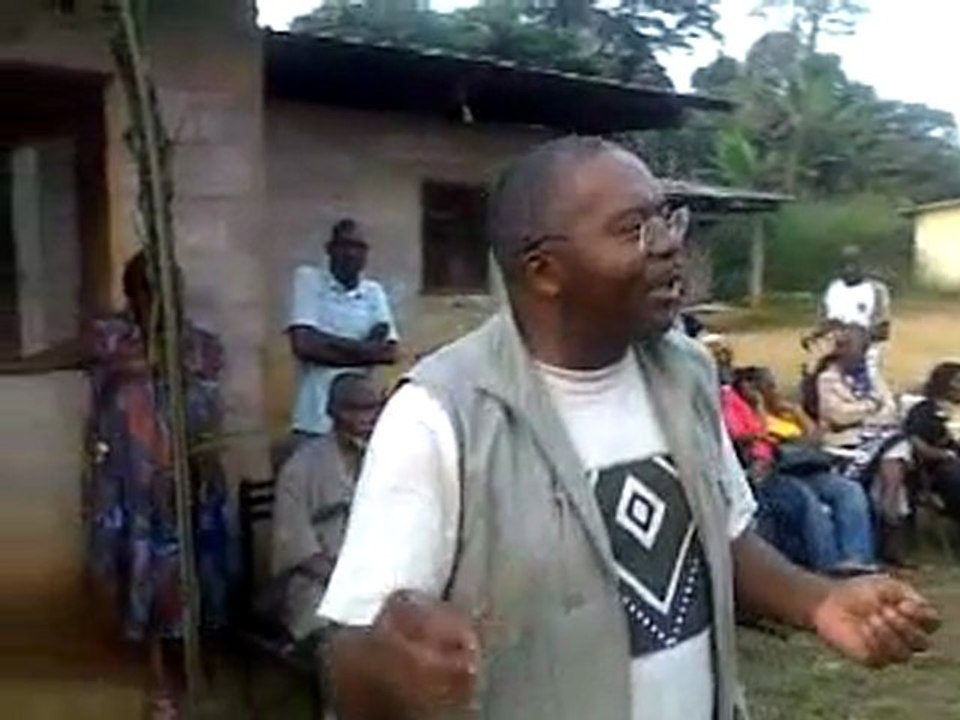 Michel Ongoundou Lunda A Nkout dans le Woleu Ntem - Gabon - Tournée Union Nationale 07 07 2011