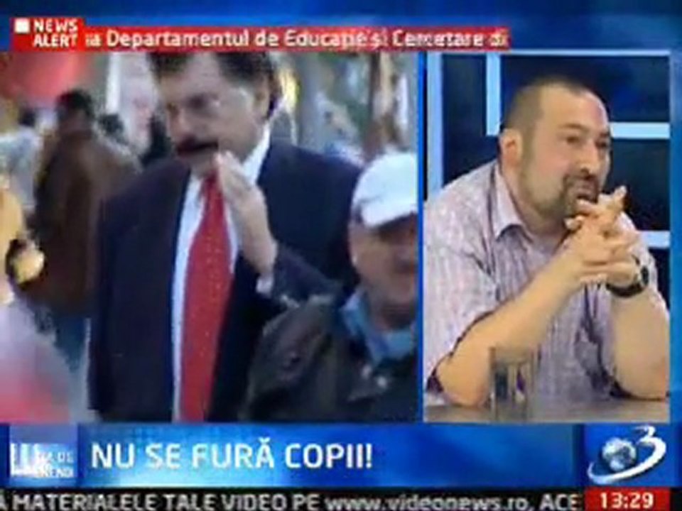 ISTERIE COLECTIVA: SE FURA COPIII