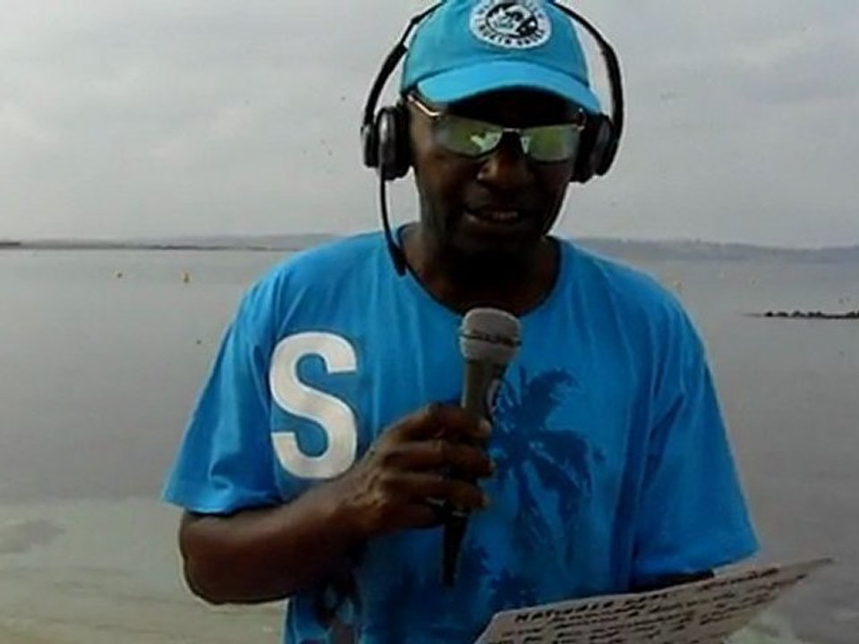 VIDEO  MATINALE  DDALI DU DIMANCHE 10 JUILLET 2011 SUR LA PLAGE DE L'ALMANARRE  HYERES