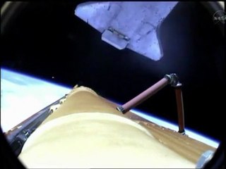 STS-135 Atlantis - Last Flight 2011 seen UFO