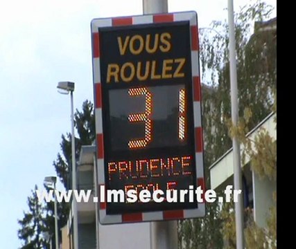 RADAR PEDAGOGIQUE LUMINEUX DE VITESSE VIASIS PLUS5