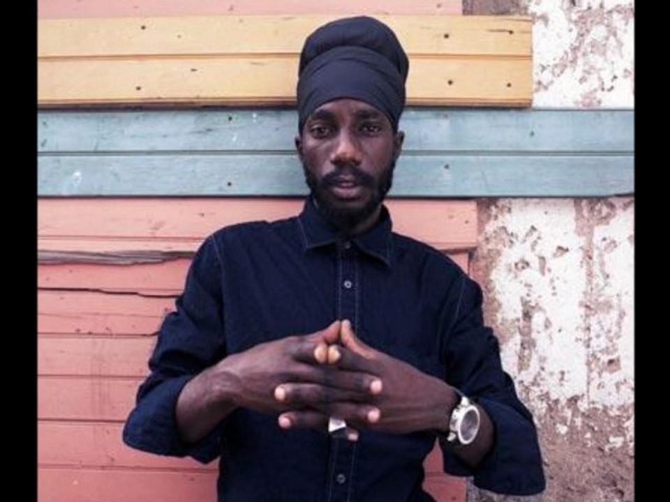 SIZZLA WHAT A VIBRATION