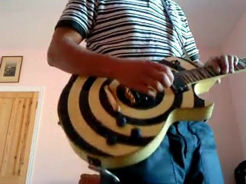 Roscoe Jammin To Backing Track On Zakk Wylde Bullseye !