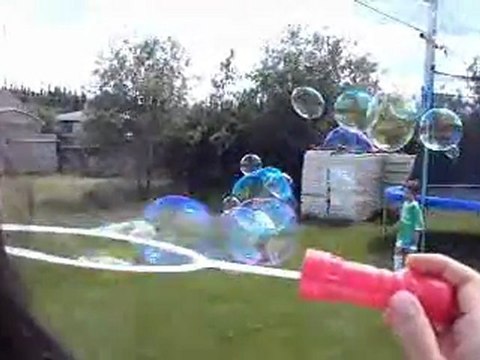 gocanada 20110710 Bubbles