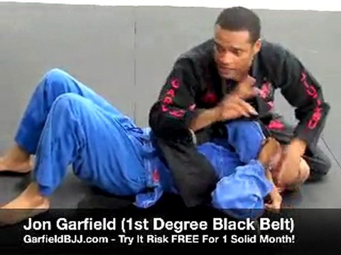Kent Island BJJ - Choke/Armbar Combo From The Mount