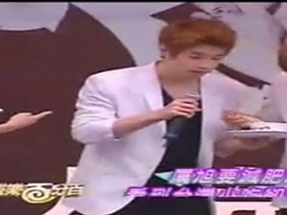 Siwon-05212011-08