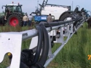 Pulvérisation de précision - Xavier Méline : « A la place de chaque buse on a un porte jet 4 sorties dont les ouvertures et les fermetures sont indépendantes »