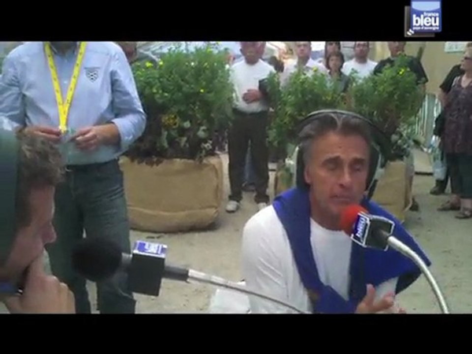 Gérard Holtz, l'invité de France Bleu Pays d'Auvergne en direct du Tour de France 2011, à St-Flour