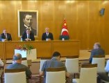 Cumhurbaşkanı Gül, Bulgaristan'a giderken soruları cevapladı