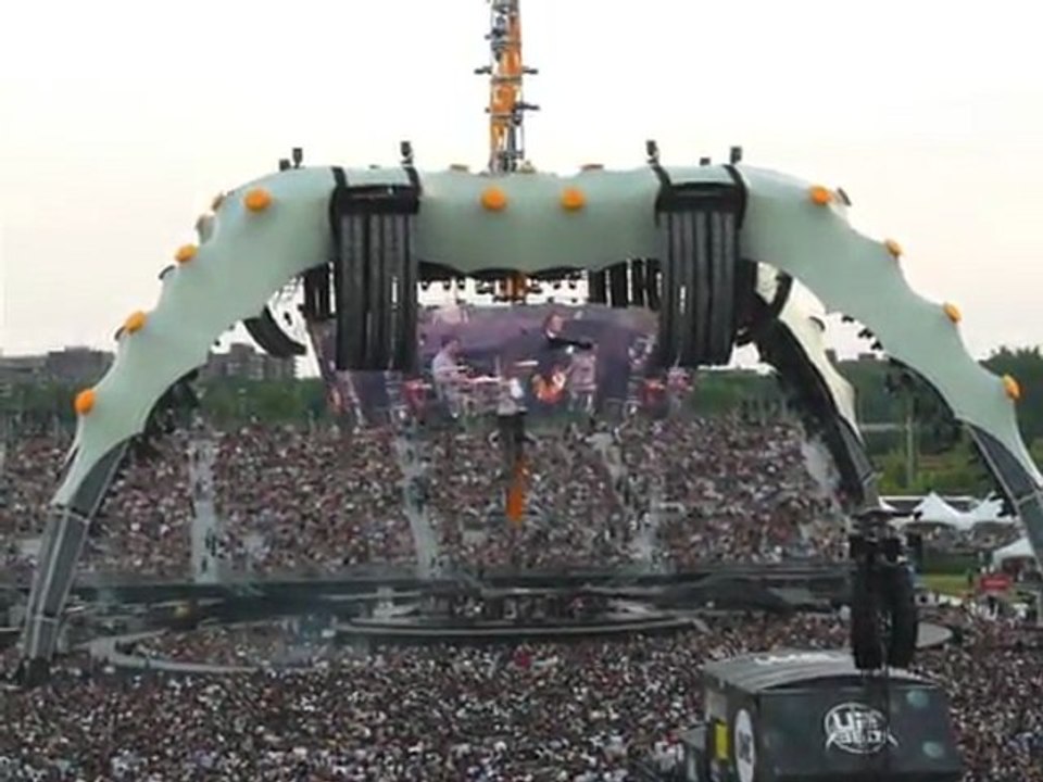Première partie de U2: INTERPOL