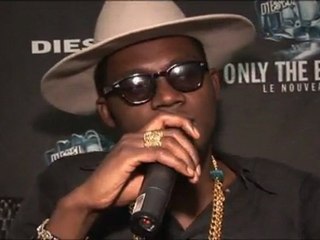 THEOPHILUS LONDON AIME L'ASSOTEAZ