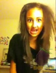 Biri bu kıza acil sevgili bulsun !