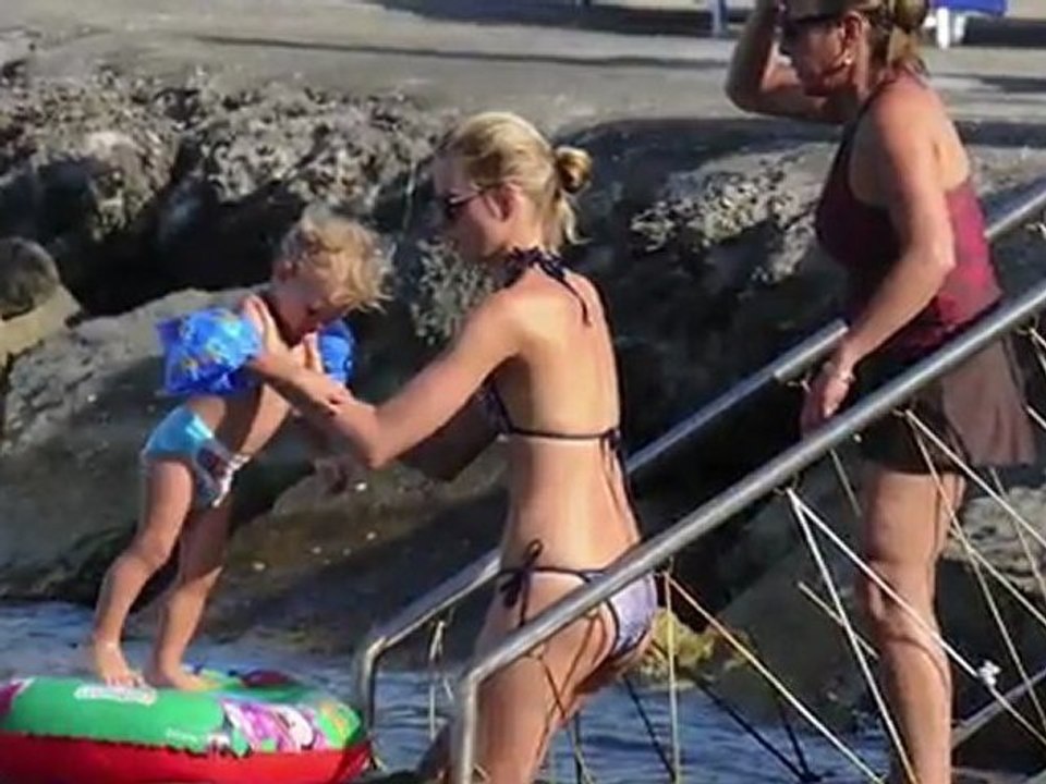 Celebrity Beach Bums