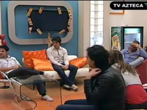 Esmeralda y Johnny Graduacion Academia Bicentenario 1 3