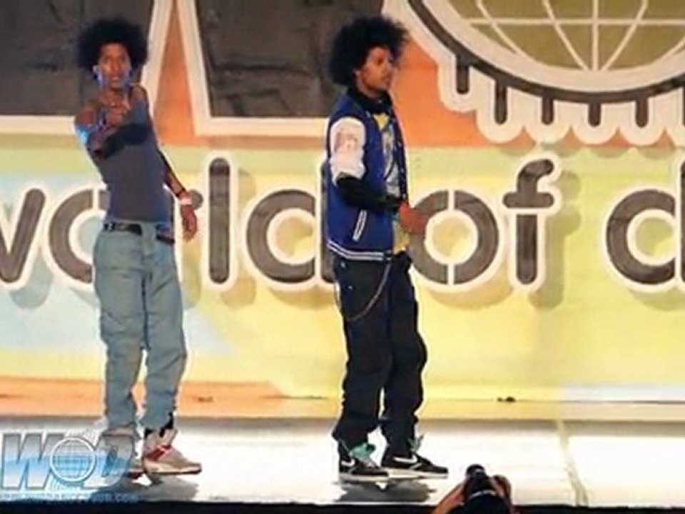 LES TWINS _ WORLD OF DANCE _ YAK FILMS _ WOD SAN DIEGO 2010 _ NEW STYLE FRANCE HIP HOP DANCING