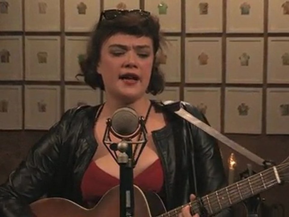 MEZZO VOCE: Moriarty: "Robot"