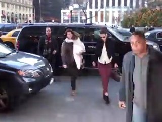 Katie Holmes dit que Tom Cruise est très romantique