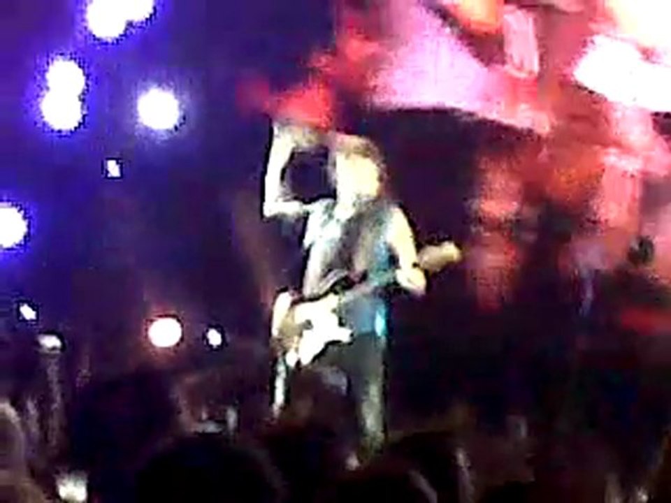 VID 00007-20110708-2203