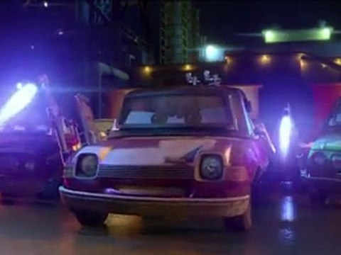 Cars 2 - Extrait Course poursuite sur la plate-forme pétrolière