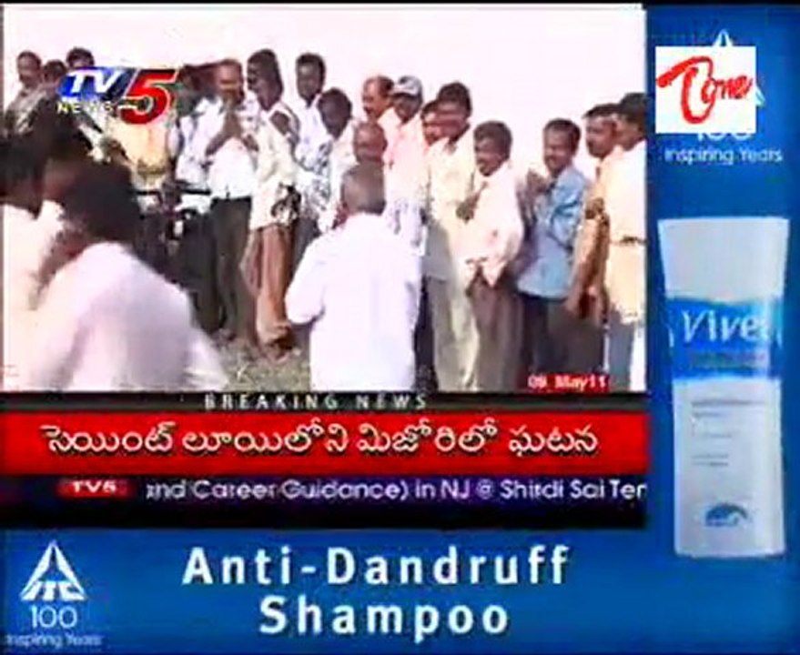 Y.S Vivekananda Reddy Casts His Vote