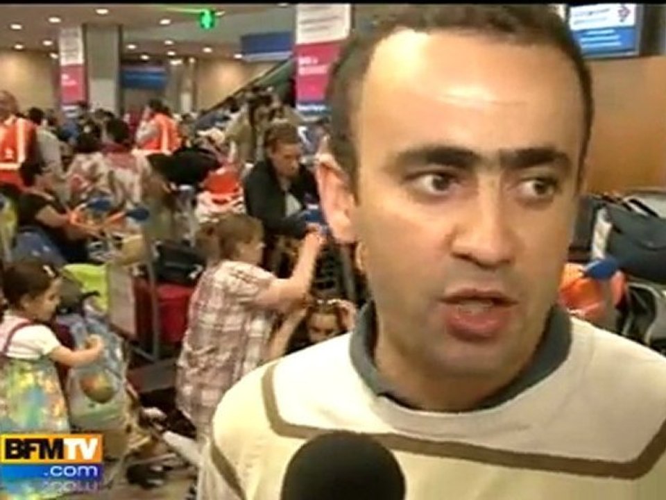 Grève d'Air Algérie : passagers bloqués à Orly