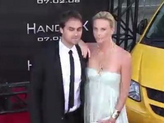 Exklusiv: Ryan Reynolds und Charlize Theron ?