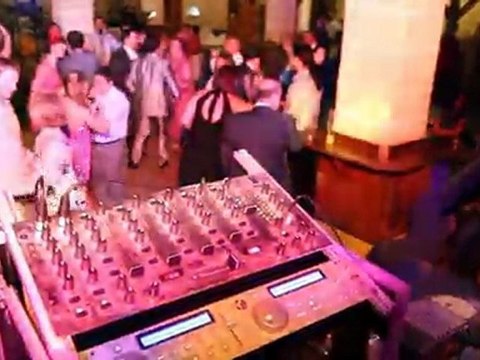 Dj animador,musica para bodas, castlejerez.com,en jerez,cadiz,el puerto,chiclana,sanlucar,rota,san fernando,chipiona,puerto real,costa ballena,conil,tarifa,barbate,sevilla,el colorado,lebrija,el cuervo,arcos de la frontera,arcos,trebujena,jedula,espera