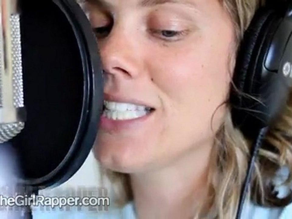 Girl Rapper Cover - Show Goes On - Lupe Fiasco