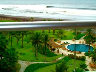 Apartamento amueblado en venta::Costa del Sol, El Salvador::Arriaza Vega