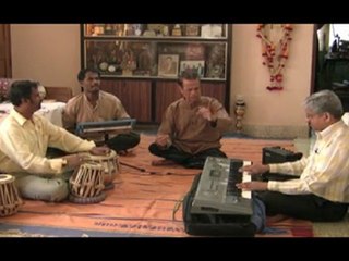 SHIMOGA SUBBANNA IN HOME CONCERT:  KUVEMPU'S "BAAGILOLU KAI MUGIDU.."