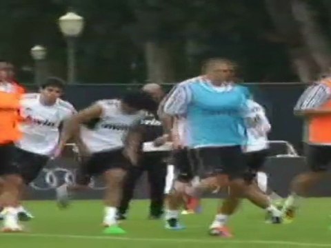 Sergio Ramos y Pepe centran la atención en el entrenamiento del Real Madrid