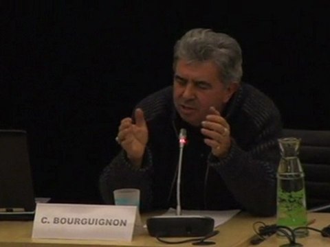 Claude Bourguignon _ Destruction des Sols et de la vie sur Terre par les Elites dirigeantes ...