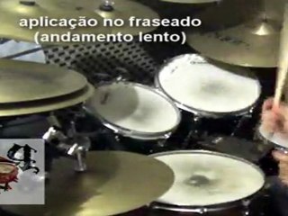 Aula virtual de bateria: Aplicação do paradiddle simples no fraseado