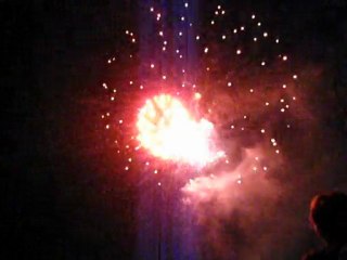 Feu d'artifice Montereau 2011 milieu