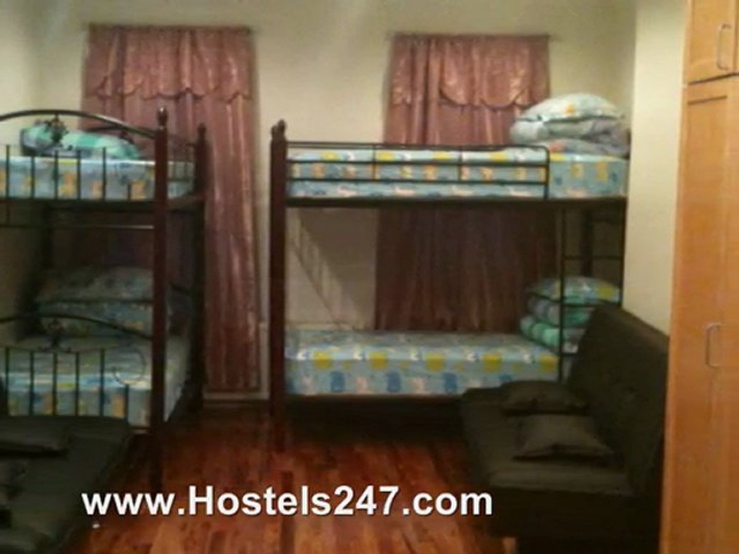 ⁣Loftlan Travel Hostelling in New York USA Video by Hostels247.com